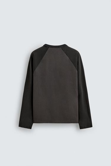 T-SHIRT COLOR BLOCK - Gris anthracite de Zara - Image 6