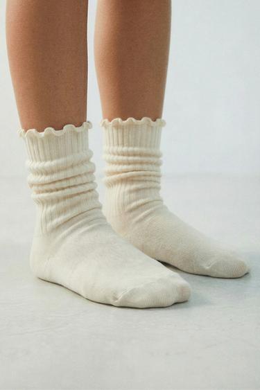 ОРТАША ҰЗЫНДЫҚТАҒЫ ТОЛҚЫН ЖИЕКТІ 3 ШҰЛЫҚ ЖИНАҒЫ - Ашық сарғыш Zara компаниясынан