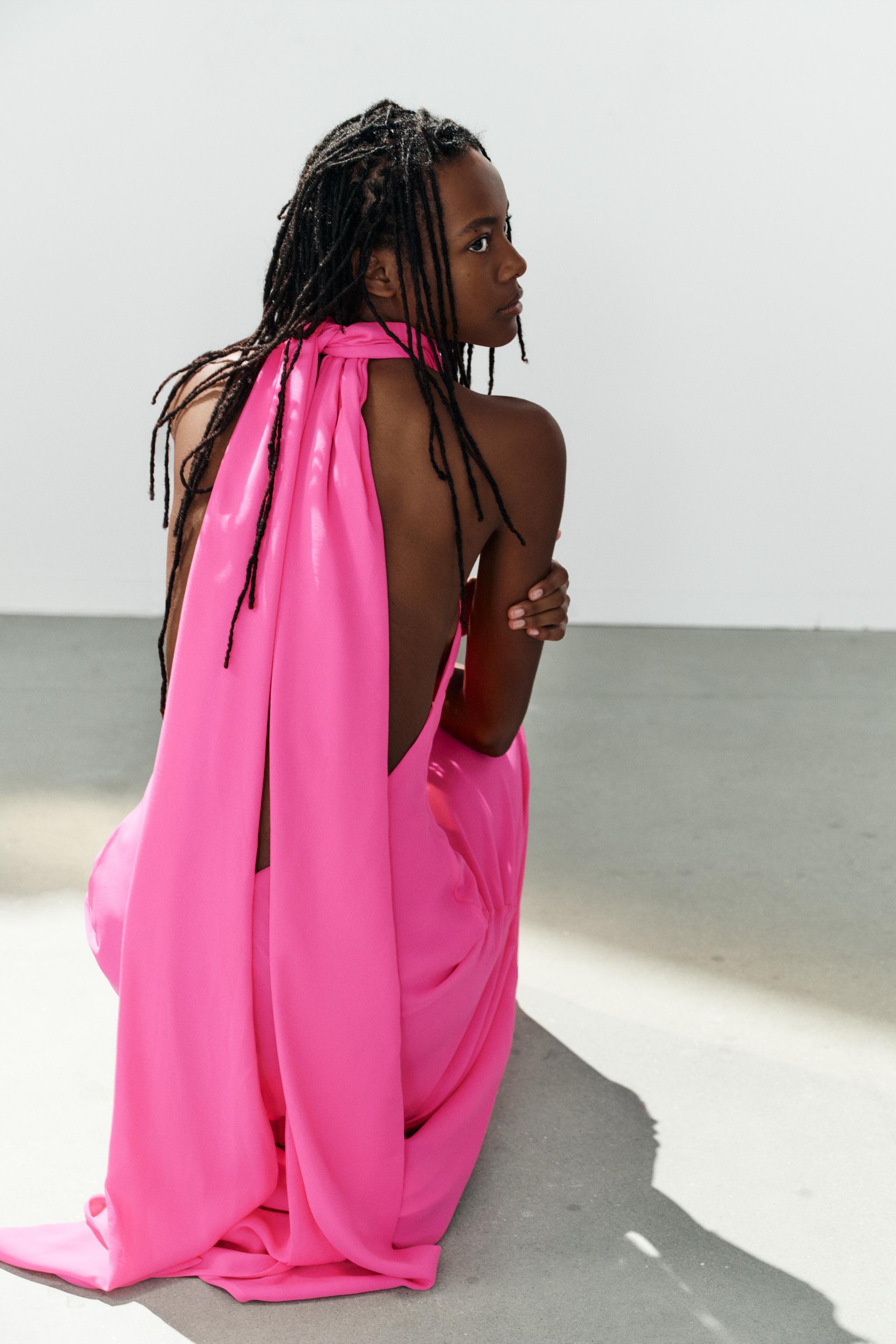HALTER NECK TIE MAXI DRESS