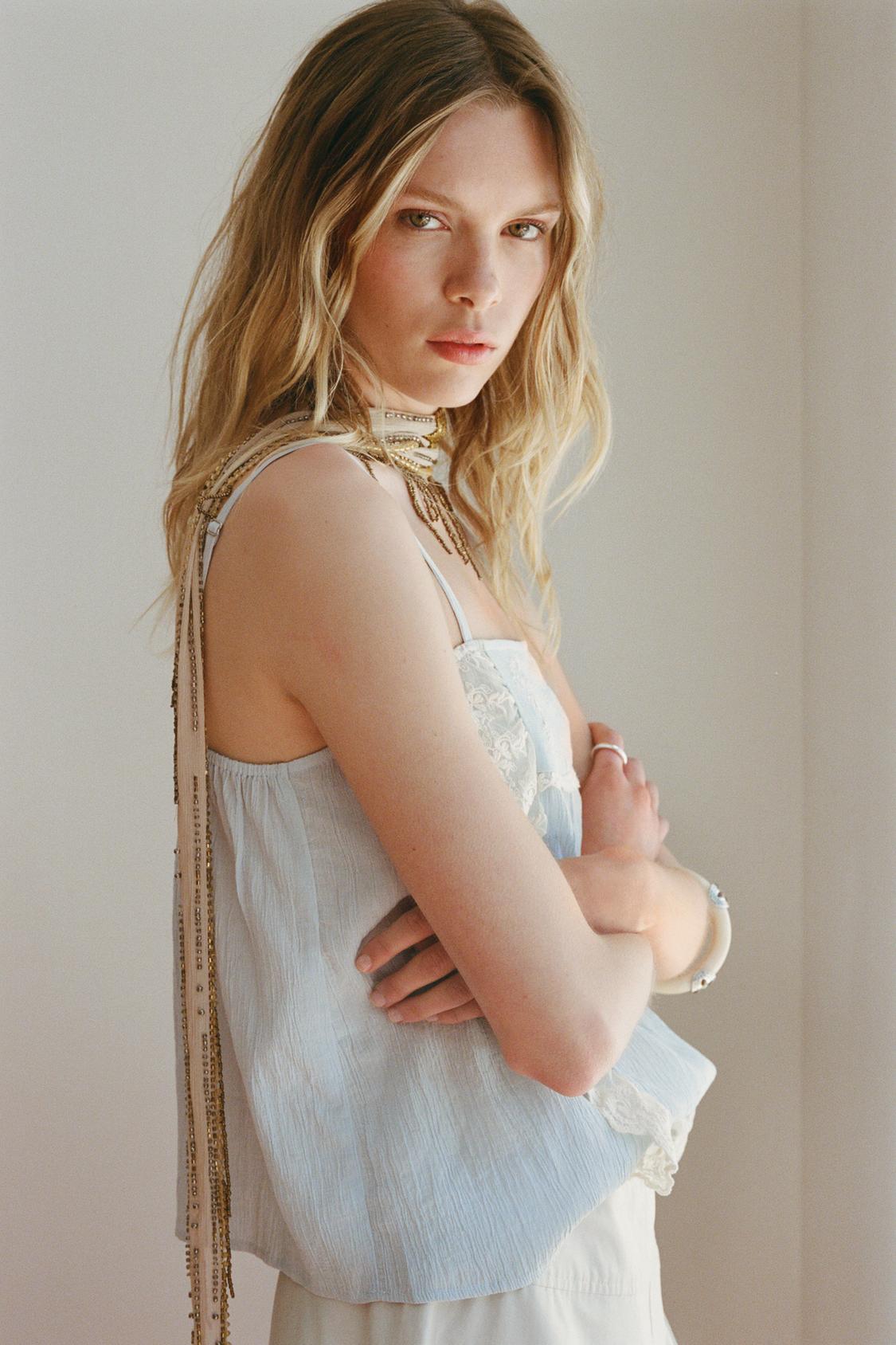 EMBROIDERED STRAPPY TOP