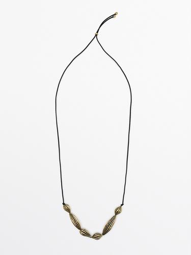 Zara Short cocoa pendant - Golden