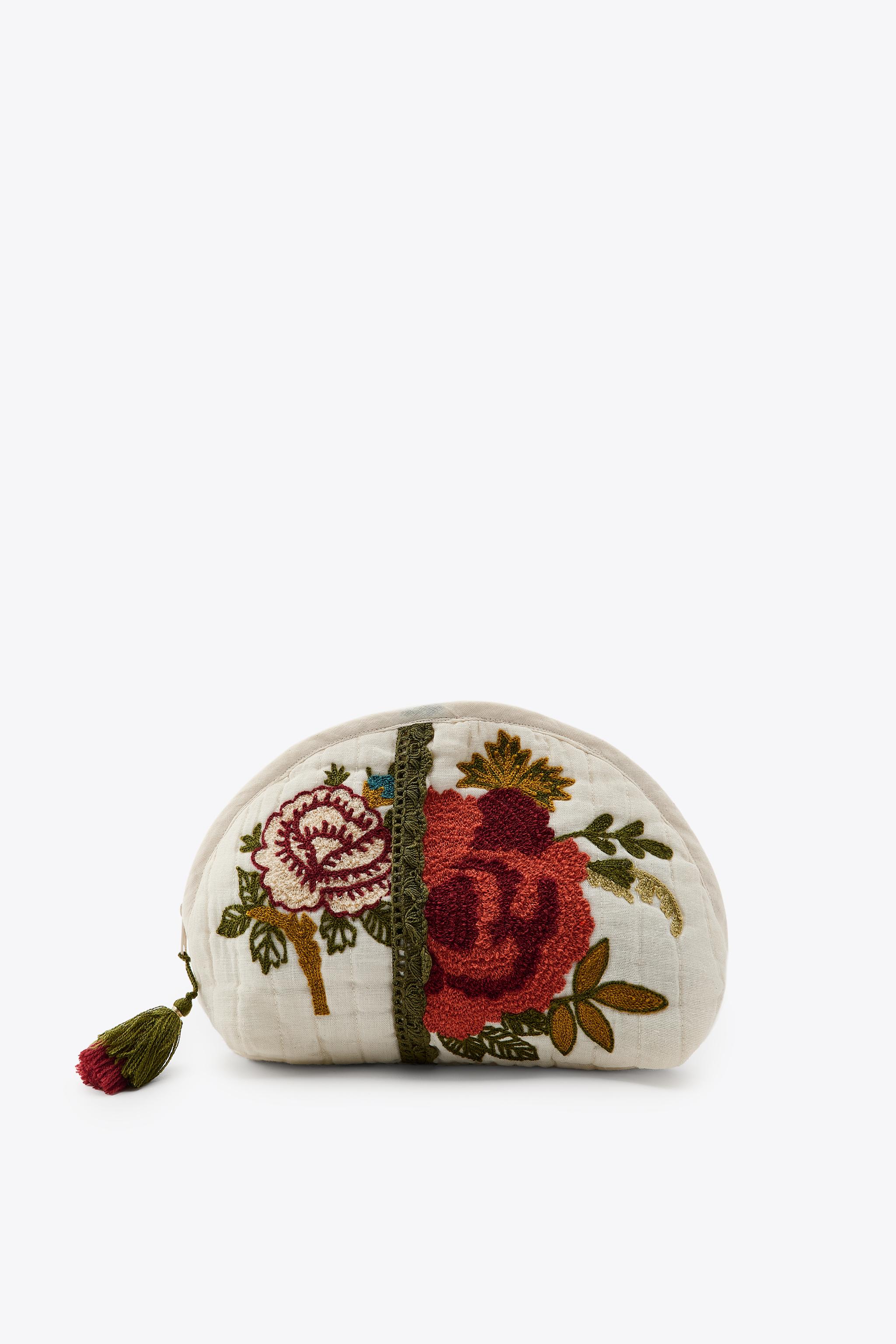 キルティング トラベルポーチ フラワー刺繍 - エクリュ | ZARA