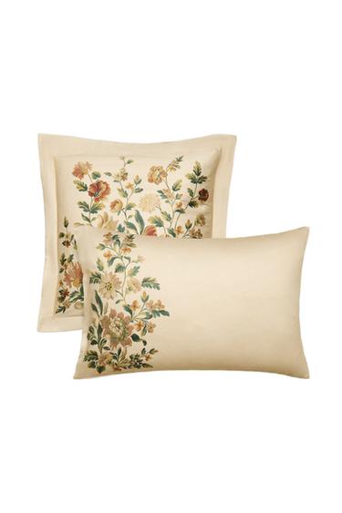 FRONHA DE TRAVESSEIRO DE CETIM COM ESTAMPADO DE FLOR - Cru da Zara