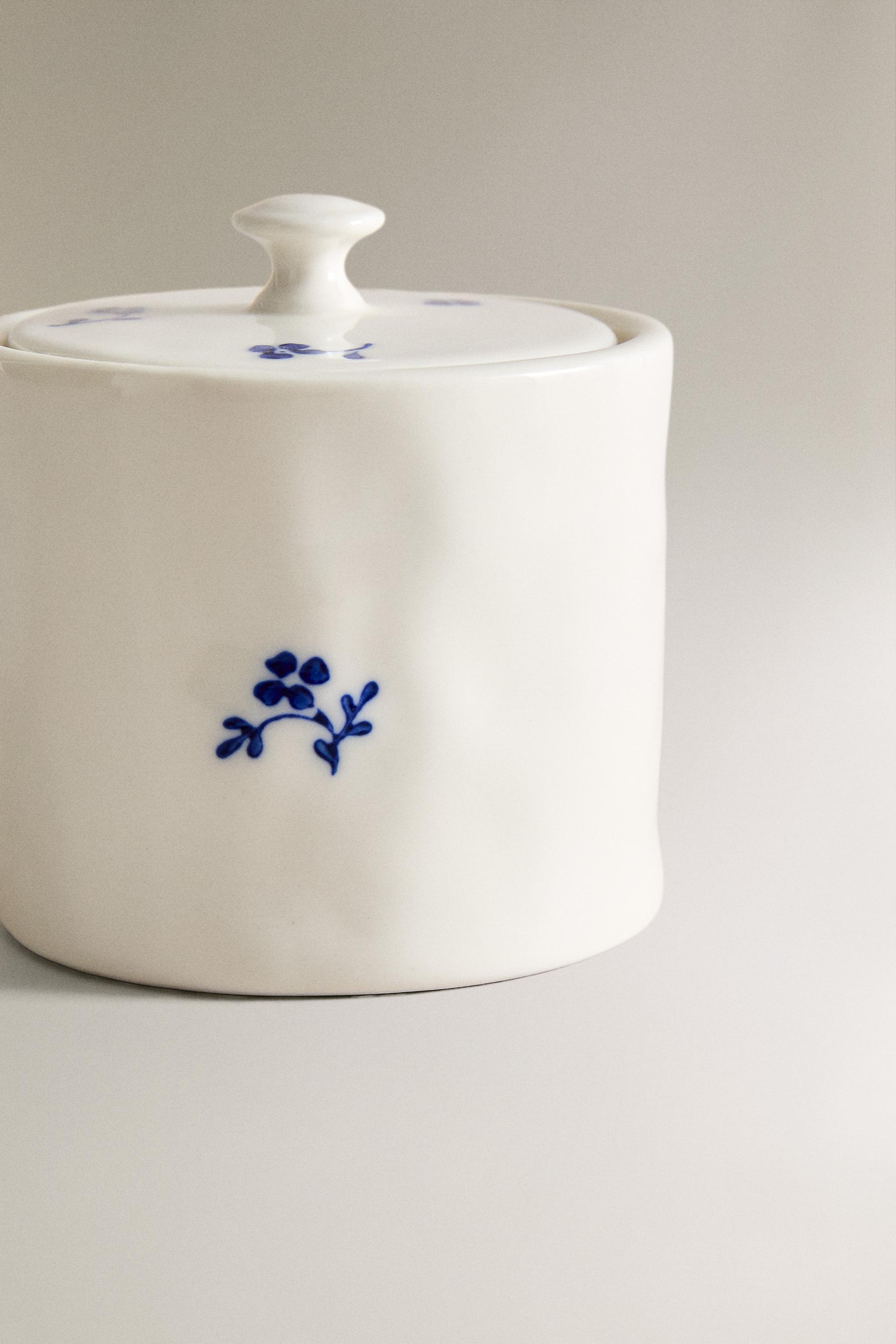 PORCELAIN SUGAR BOWL WITH FLORAL DETAIL