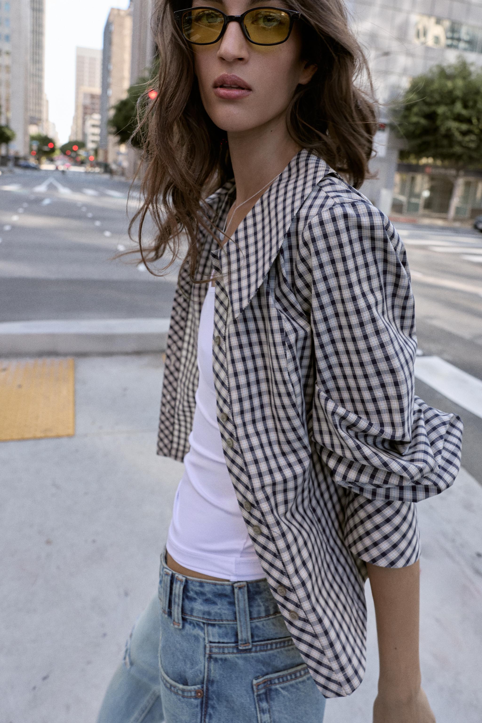 PLAID PETER PAN COLLAR SHIRT