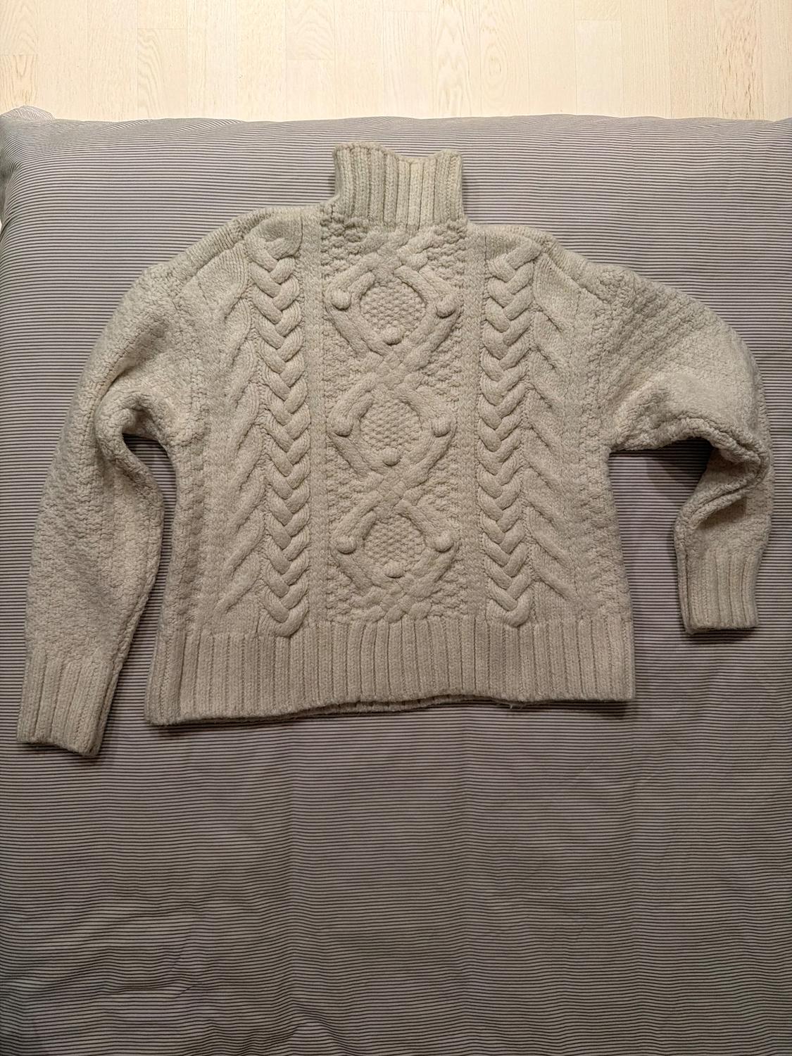 CABLE-KNIT SWEATER - Image 2