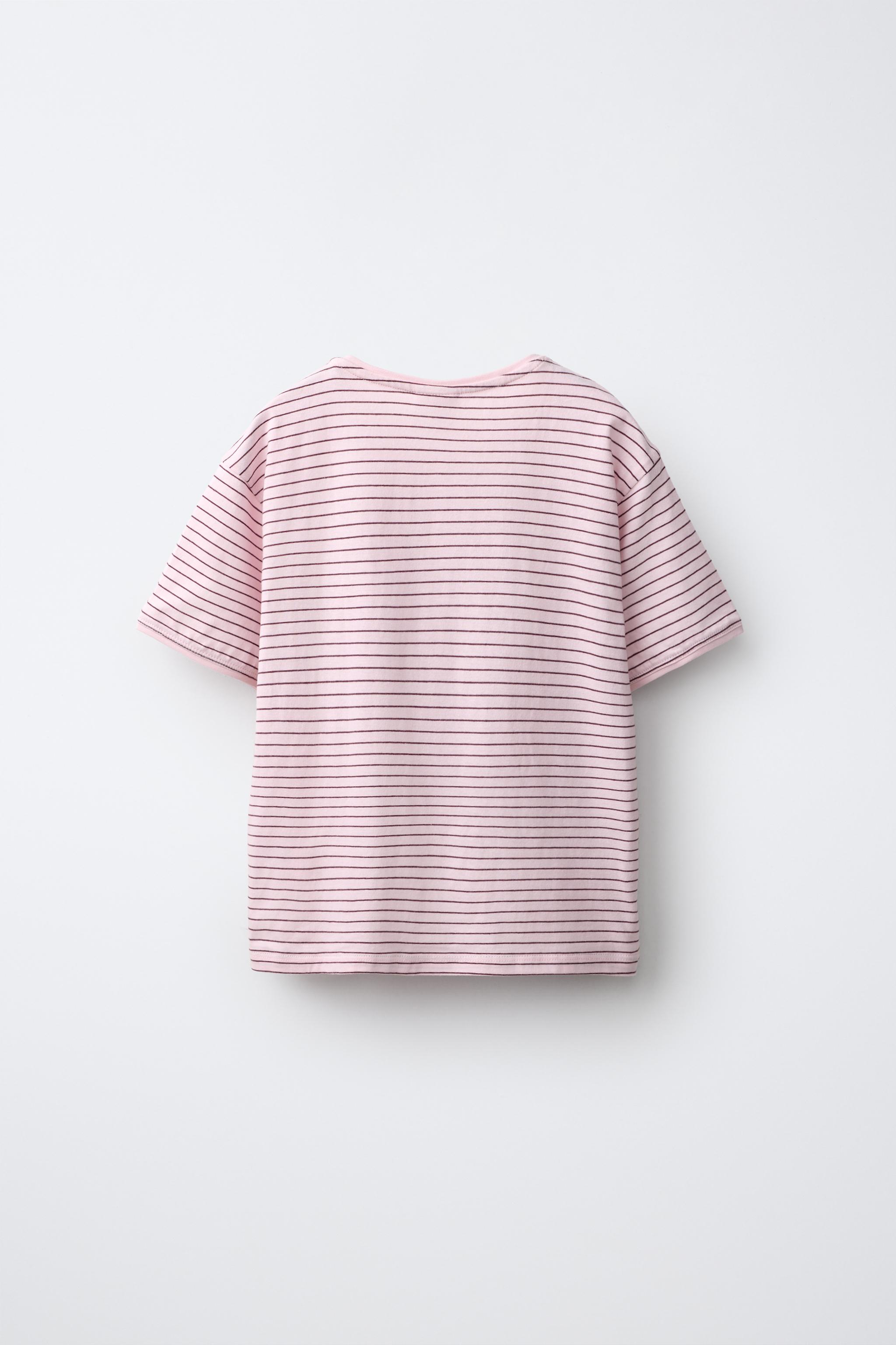 LOT DE TROIS T-SHIRTS À RAYURES ET UNIS