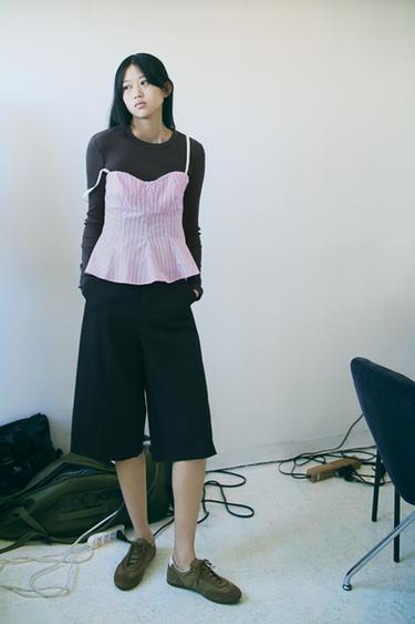 BERMUDA SHORTS WITH BELT LOOP - Black by Zara
