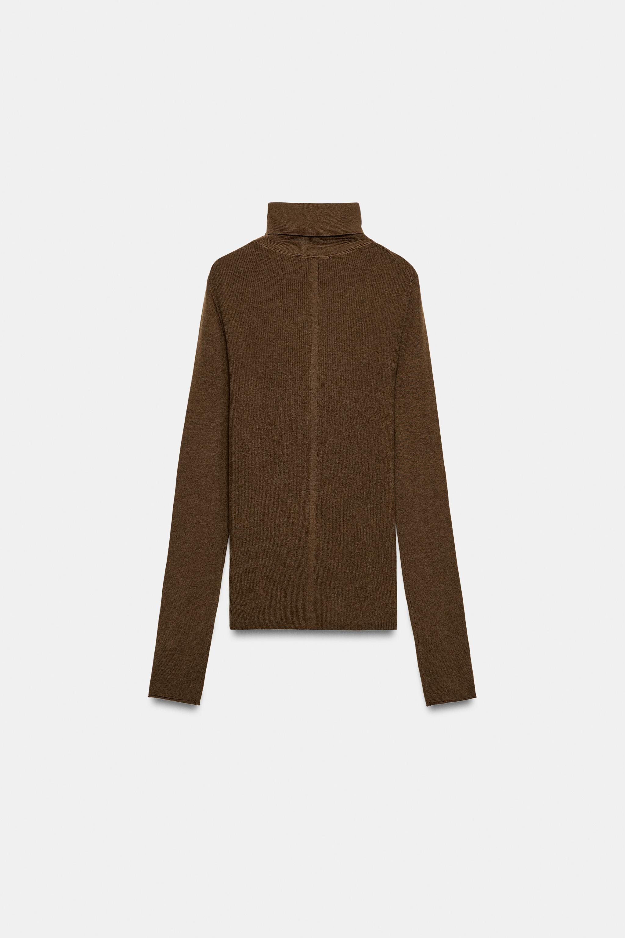 PULL EN MAILLE À COL MONTANT AVEC LAINE