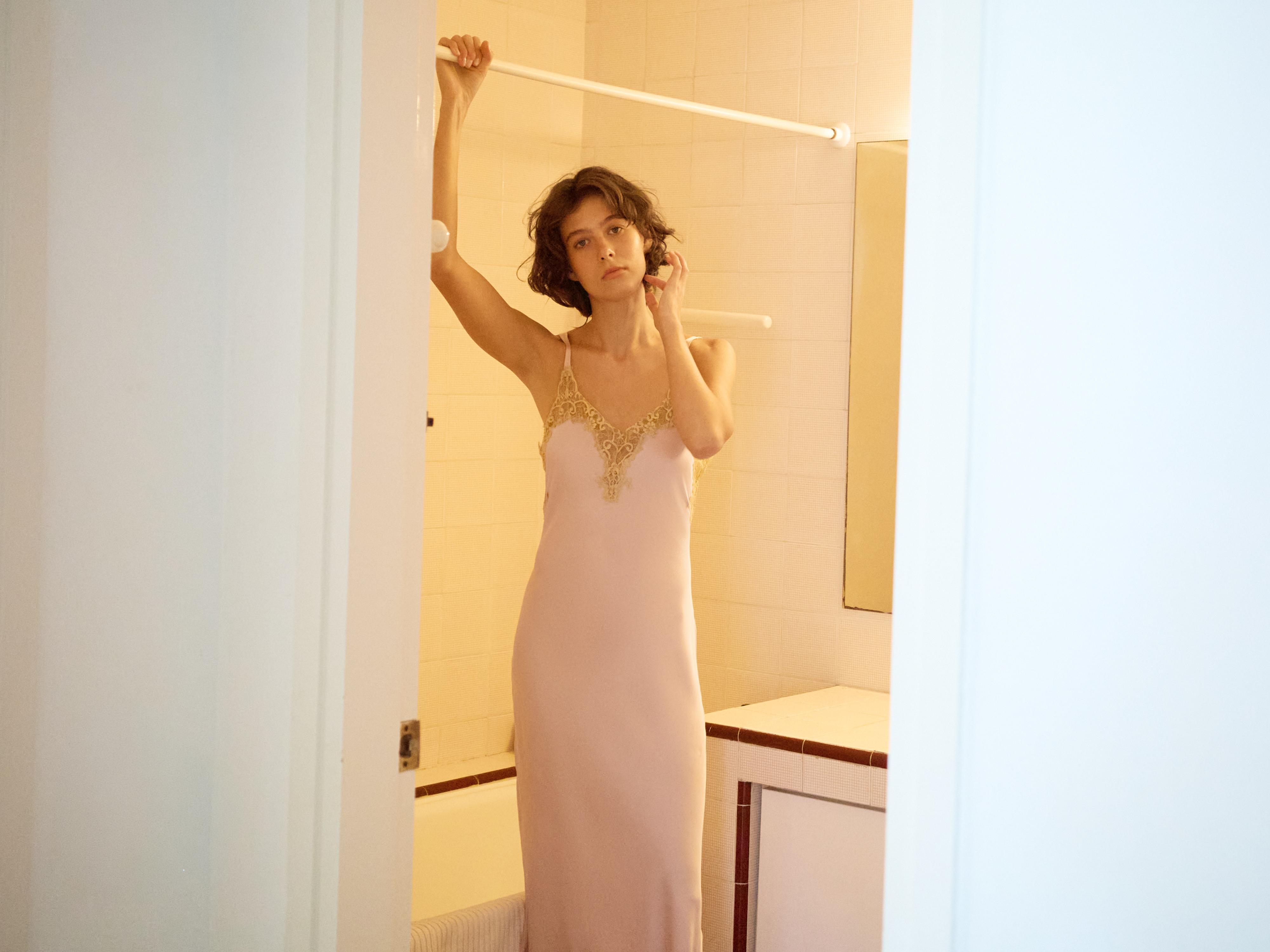 SATIN MIDI LACE DRESS