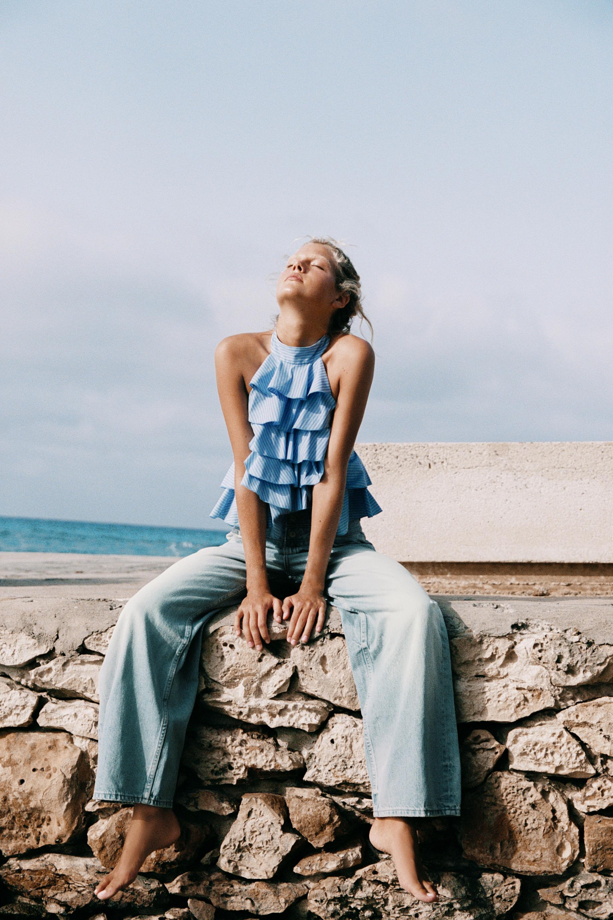 STRIPED RUFFLED POPLIN TOP