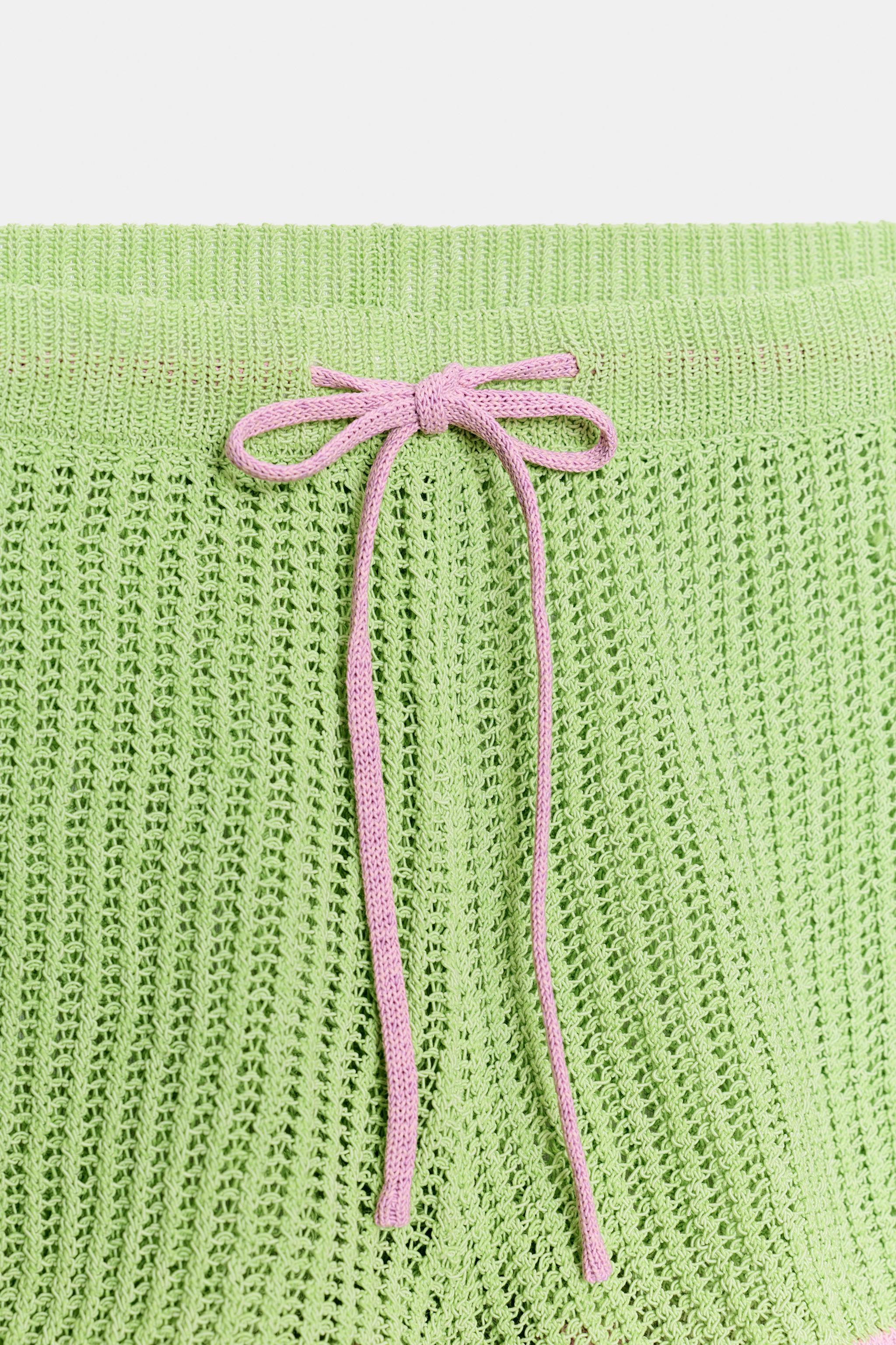 KNIT SHORTS WITH ELASTIC WAIST