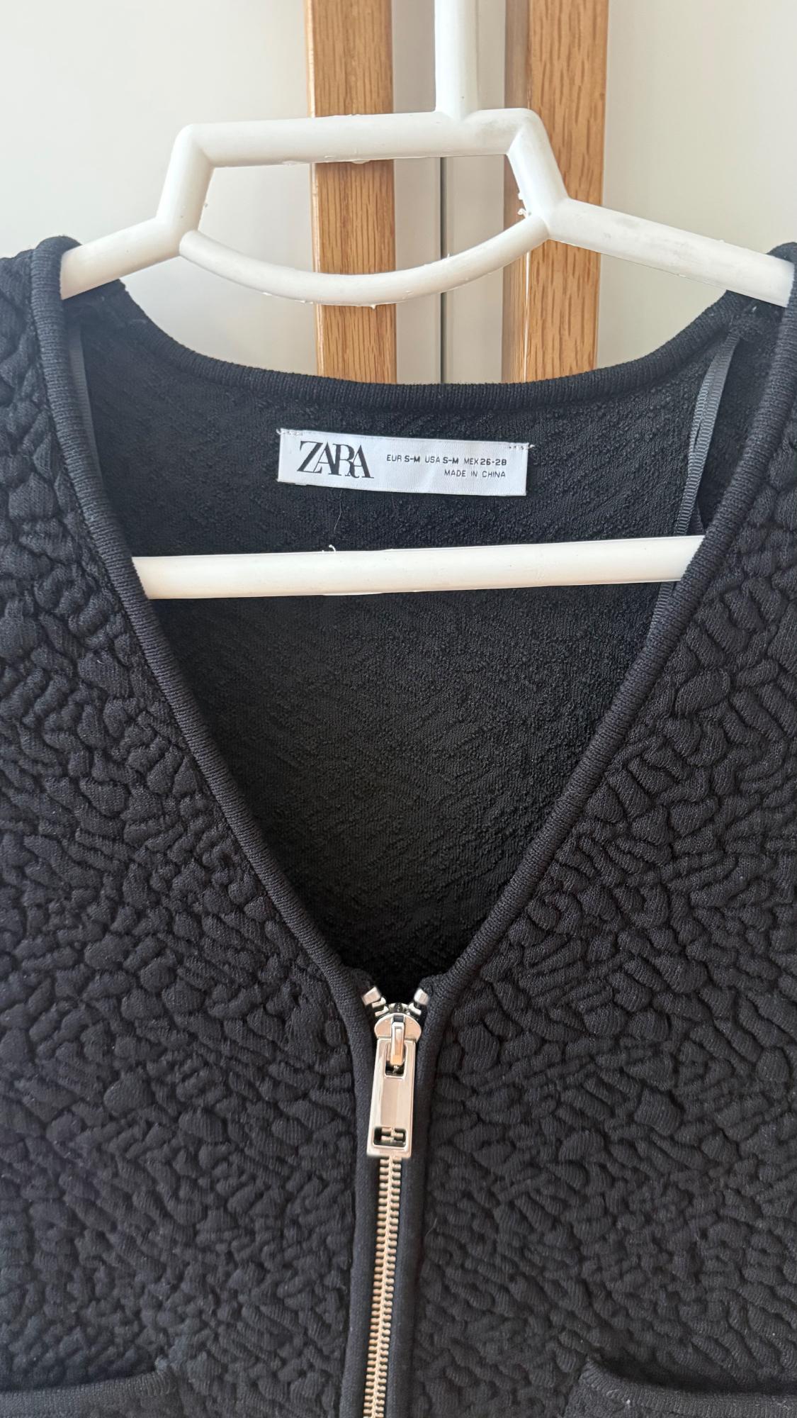 OVERSIZE JACQUARD KNIT VEST - Image 3