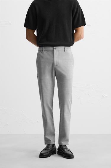 بنطلون SLIM FIT مريح - رمادي فاتح الخاص بـ Zara