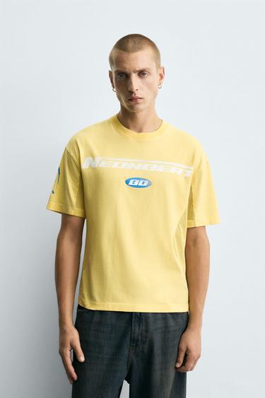 T-SHIRT WITH CONTRAST SLOGANS - Yellow by Zara
