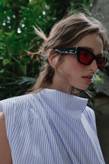 TOP À RAYURES AVEC ÉPAULETTES ET NŒUD EN FIL MÉTALLISÉ - 975 de Zara - Image 2