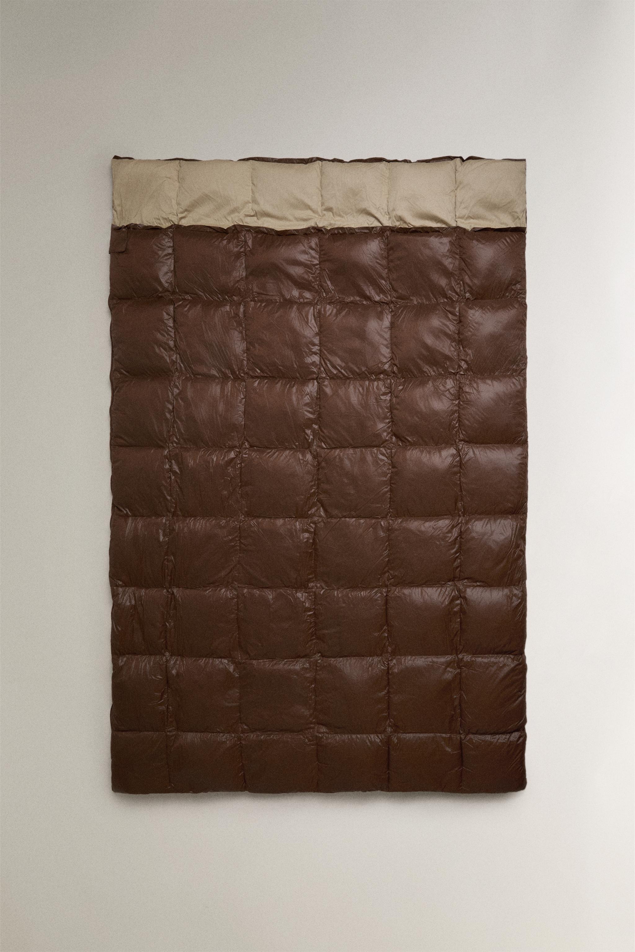 DOUBLE QUILTED SLEEPING BAG