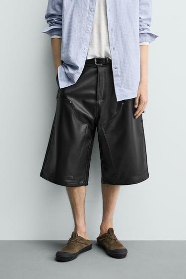 BERMUDA WIDE FIT MATIÈRE SYNTHÉTIQUE - Noir / Blanc de Zara - Image 1