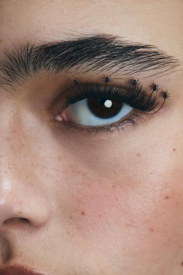 {navn} - {farge} for Zara