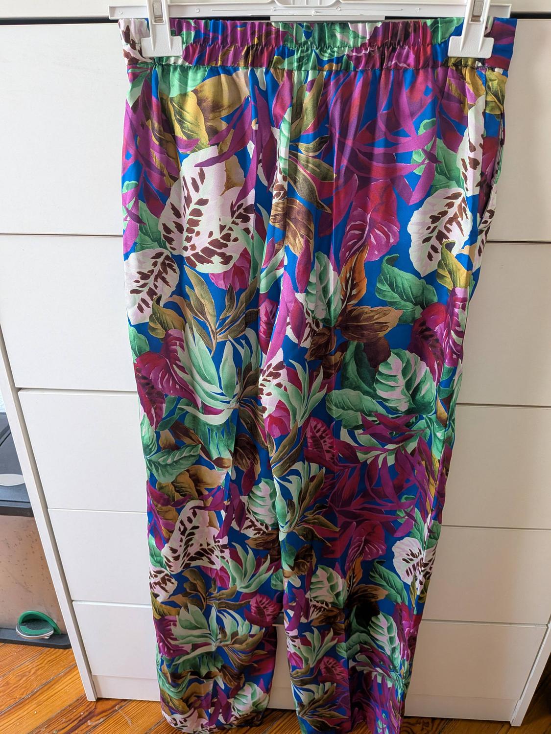 SATIN TROPICAL PRINT TROUSERS - Image 2