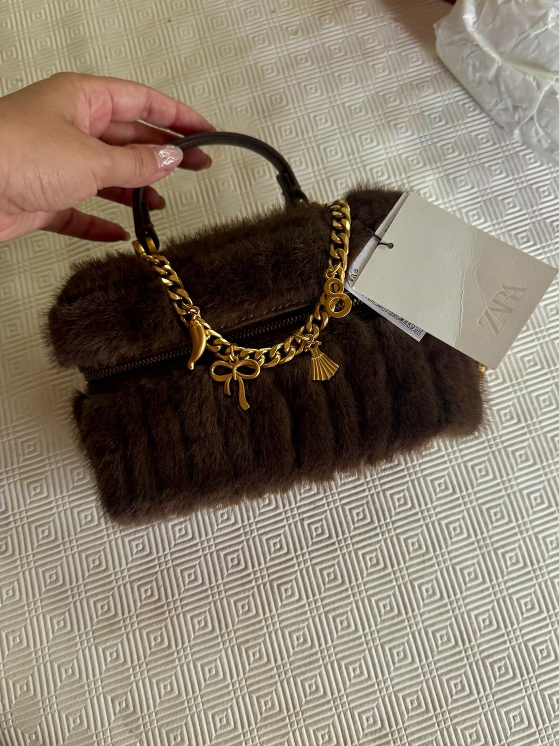 RIGID FAUX FUR BAG - Image 7