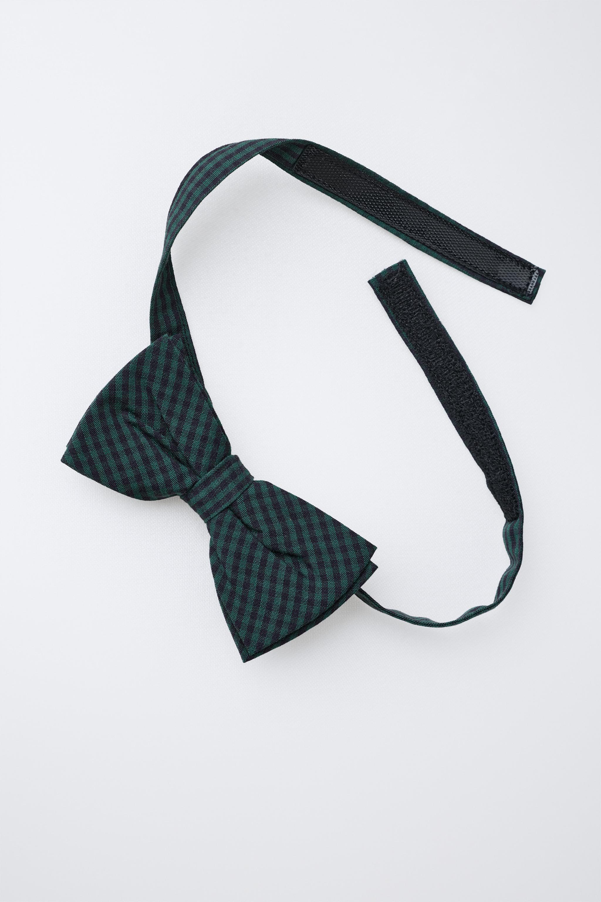 DETACHABLE BOW TIE SHIRT