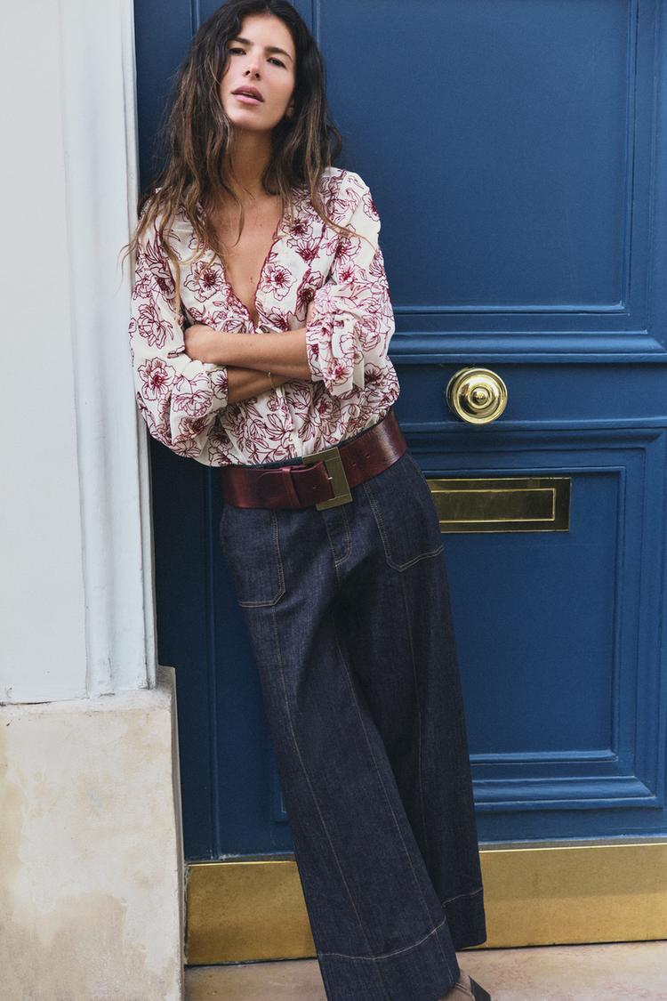 RUFFLED FLORAL BLOUSE