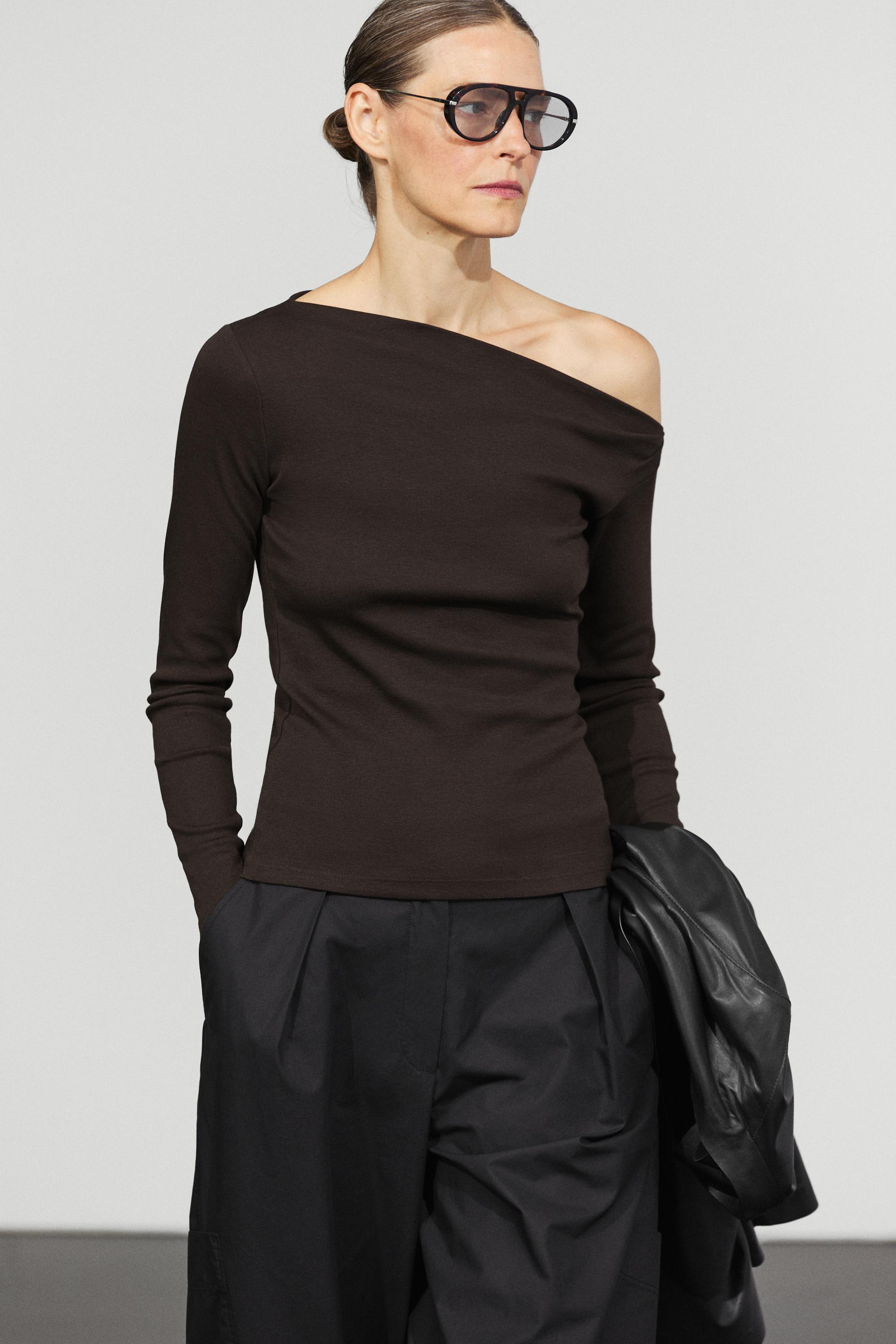 Draped shoulder detail T-shirt