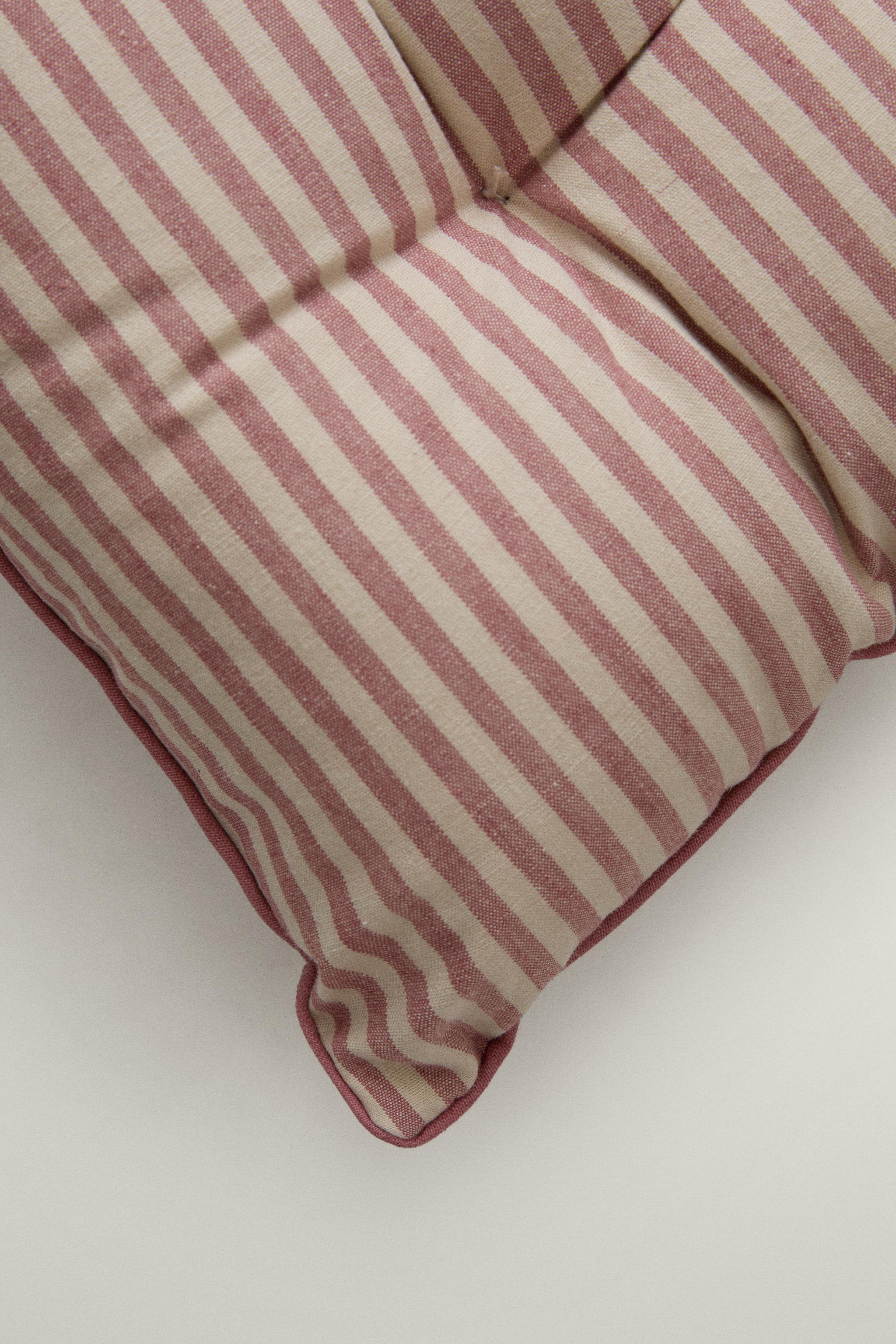 STRIPED SEAT CUSHION