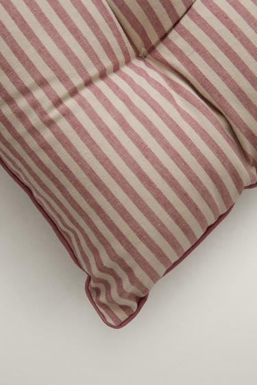STRIPED SEAT CUSHION — striped 2