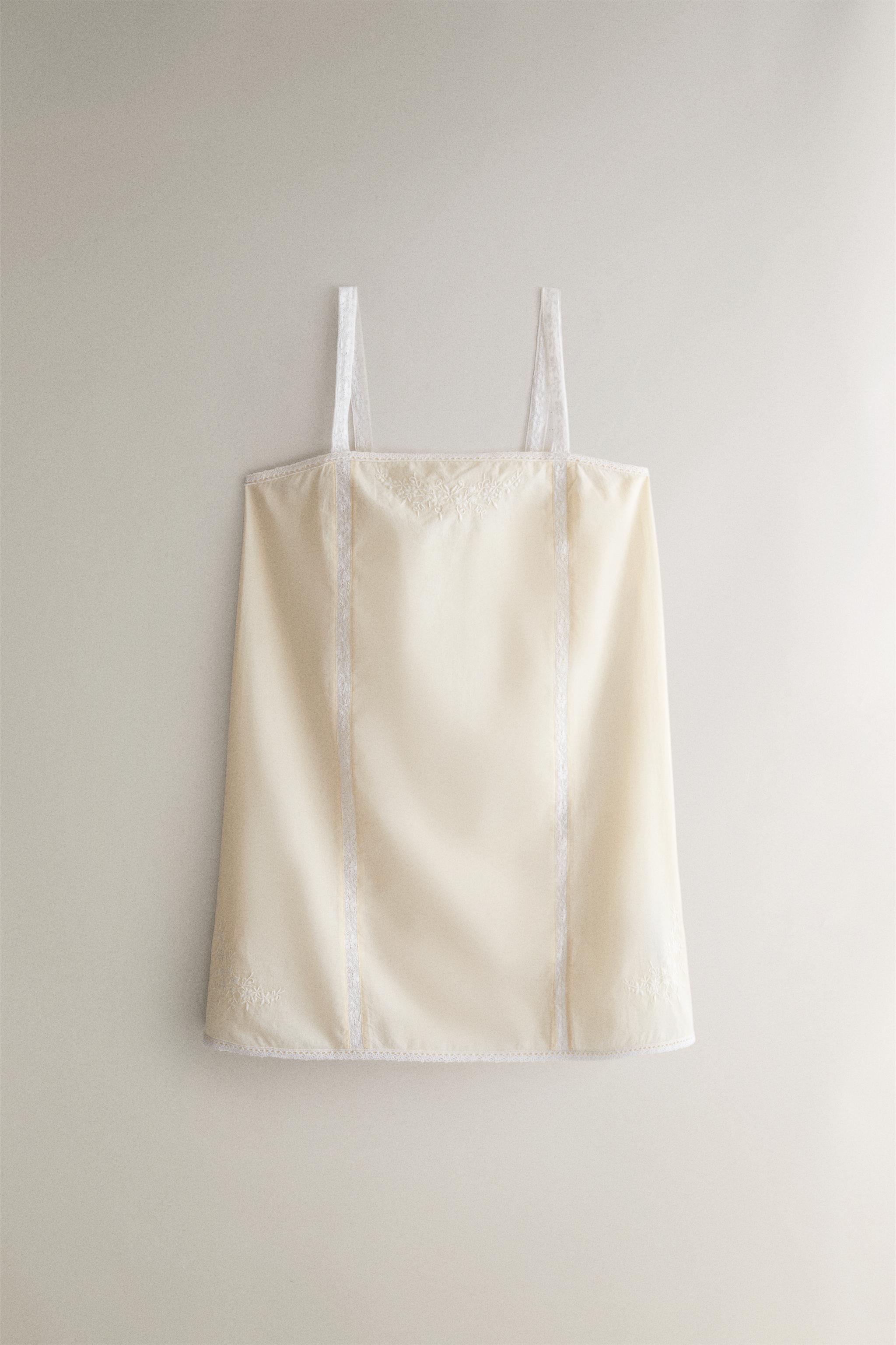 LACE EMBROIDERED COTTON NIGHTGOWN