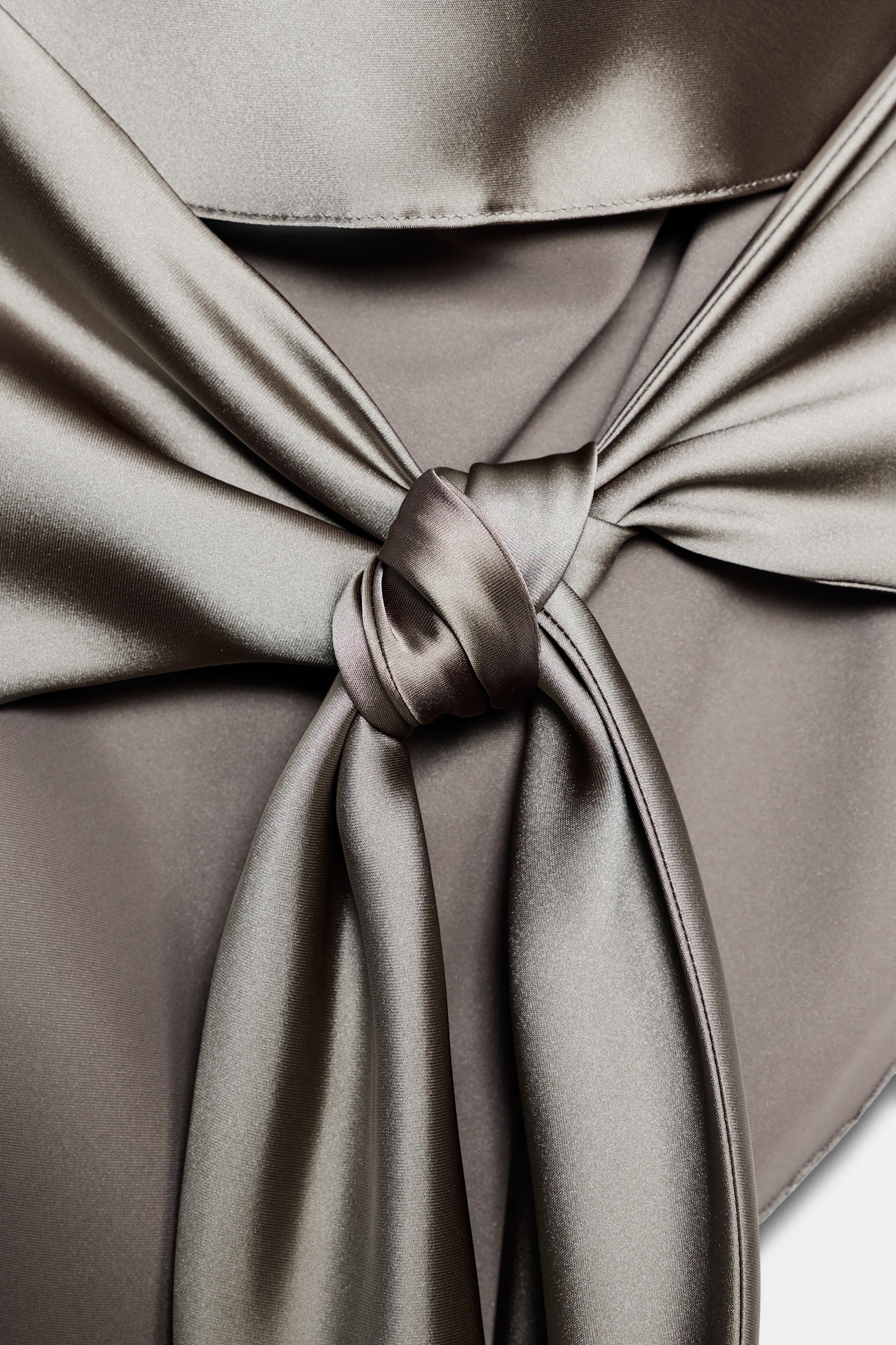 SATIN HALTER TOP