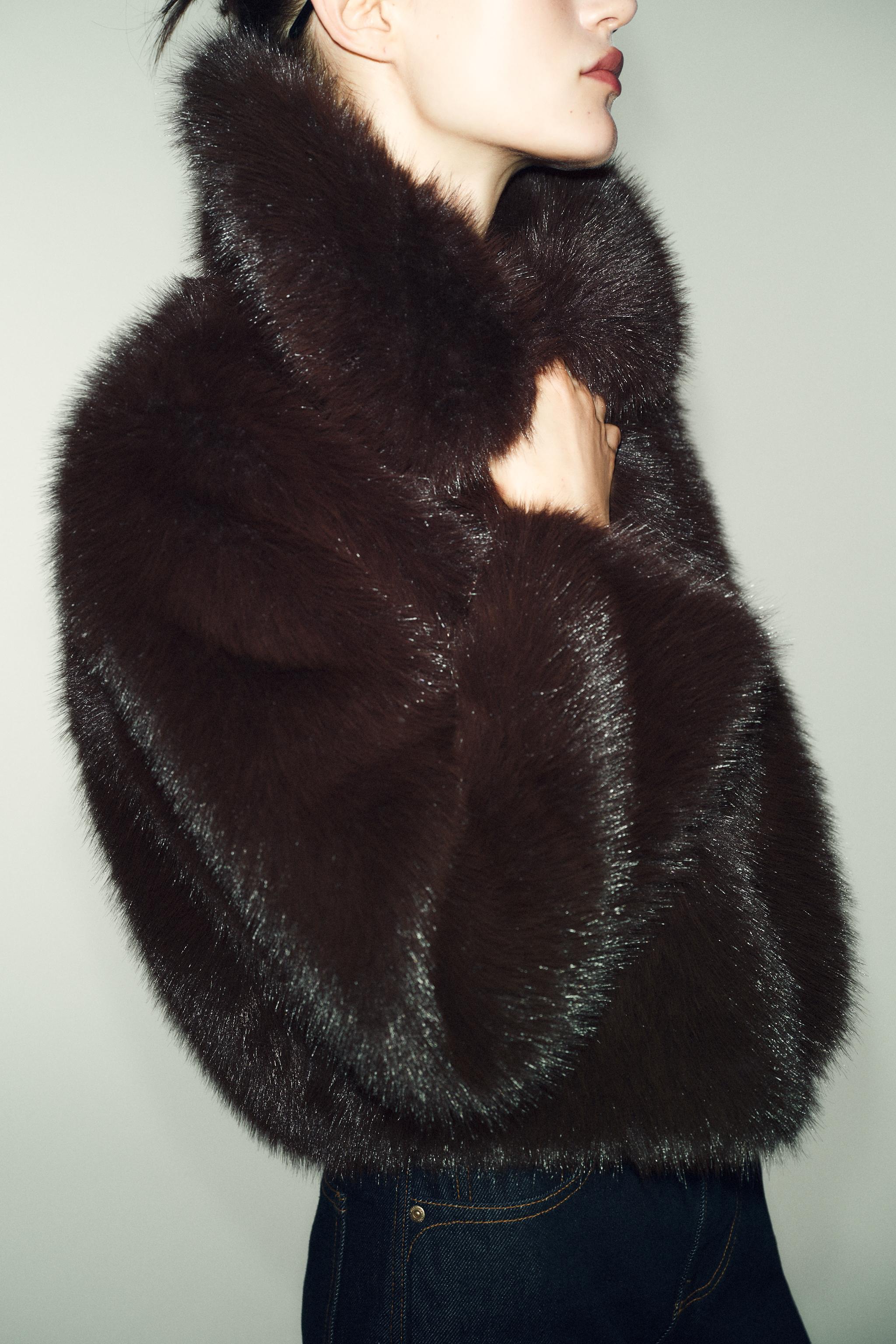 SHORT FAUX FUR COAT WITH LAPEL COLLAR