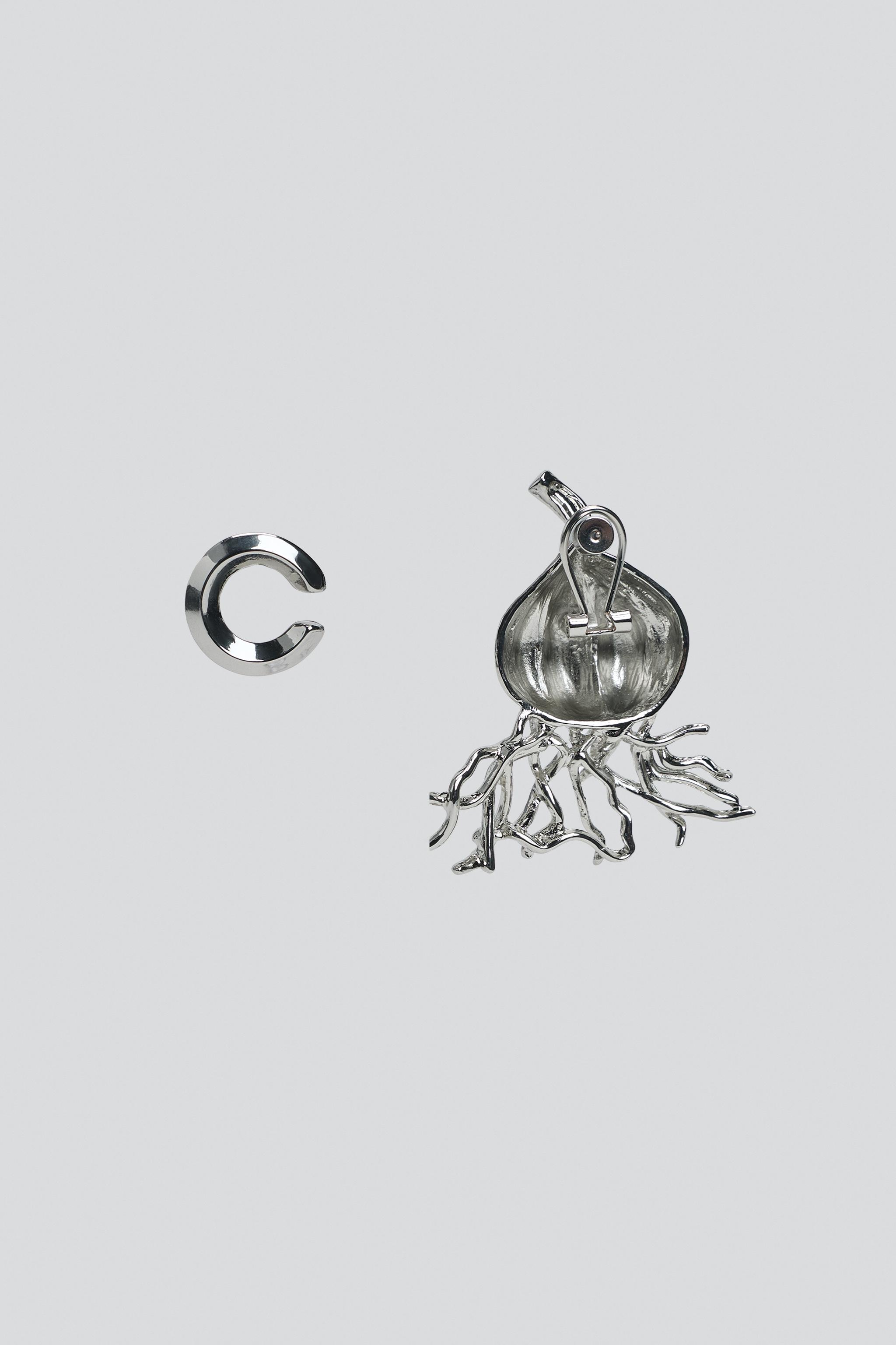 LOT DE 2 BOUCLES D'OREILLES EARCUFF LÉGUME