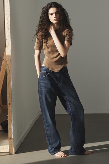 CAMISETA EFECTO LAVADO - Marrón oscuro de Zara