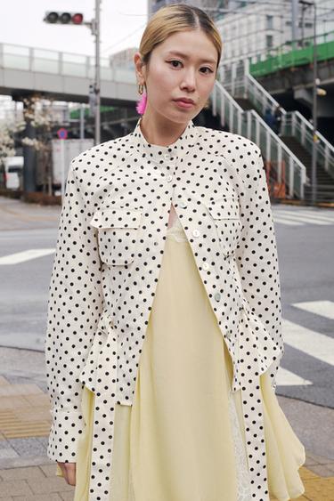 ドット柄シャツジャケットホワイト/ブラックZaraのドット柄シャツジャケット - ホワイト/ブラック 