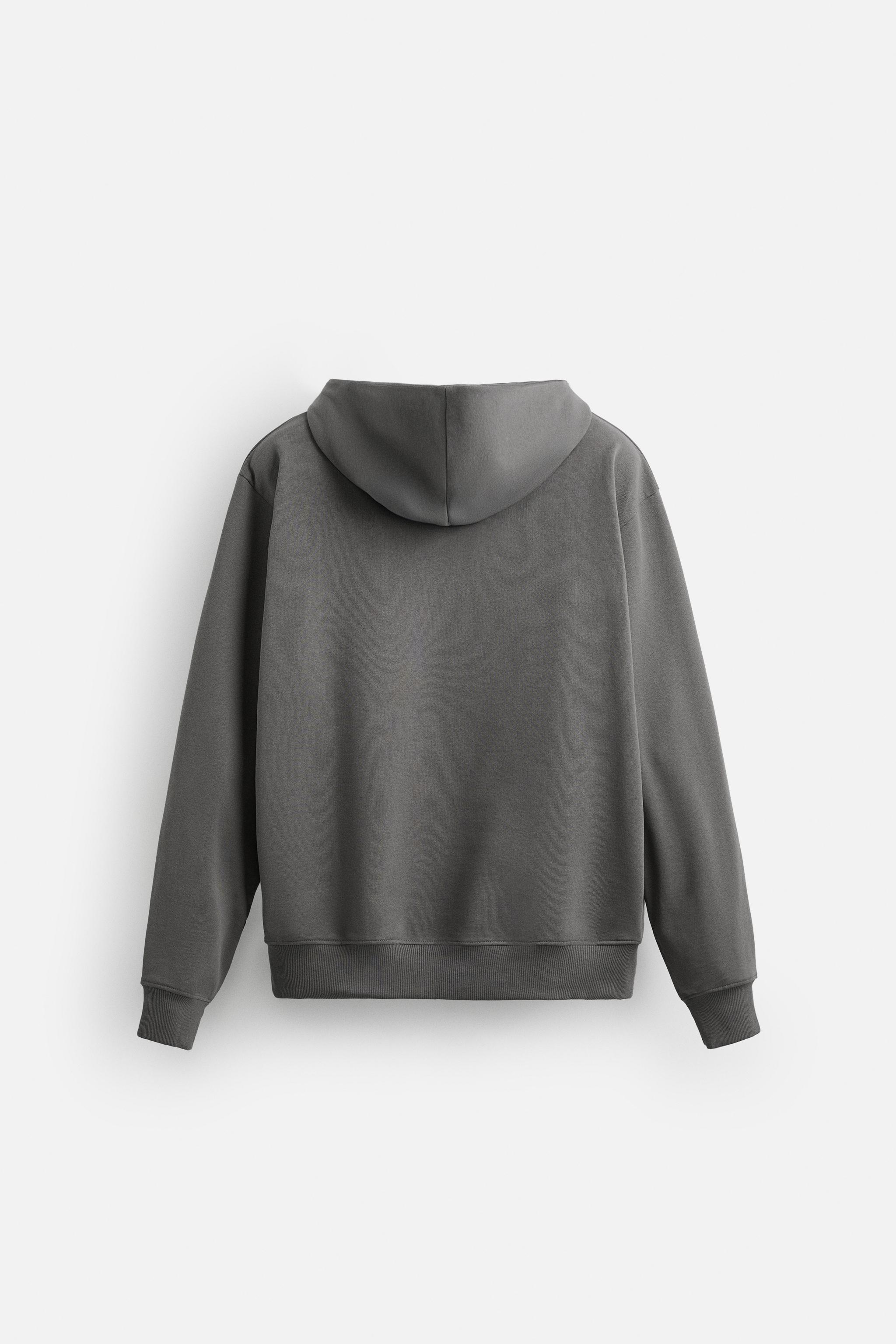 BASIC HOODIE SWEATSHIRT