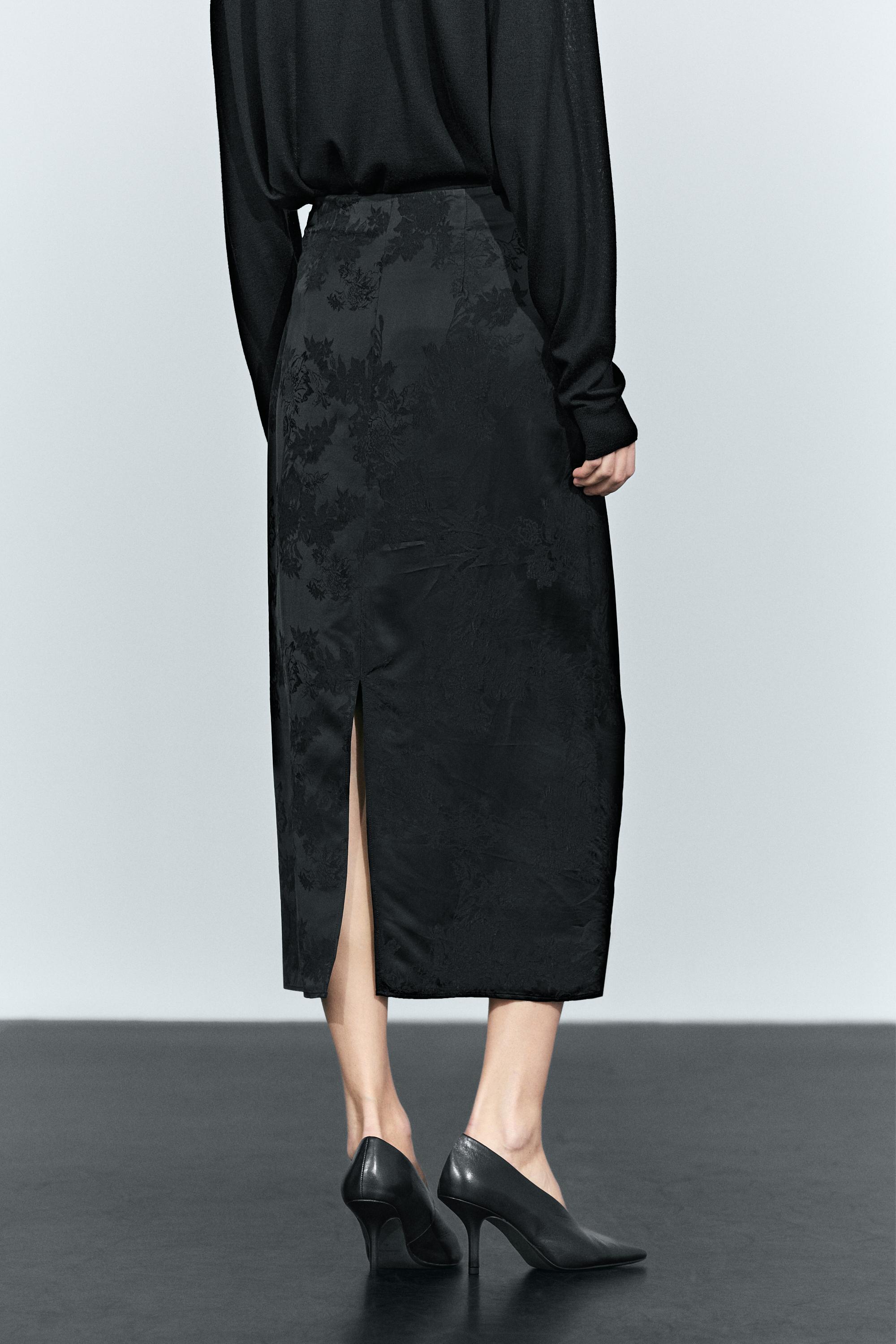 Straight midi skirt with sash