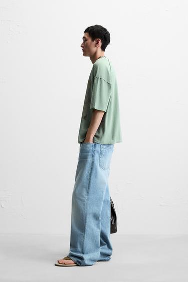T-SHIRT EN MAILLE IMPRIMÉ DÉLAVÉ - Vert clair de Zara - Image 3