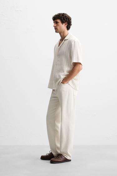 CHEMISE À TEXTURE AVEC RAYURES - Écru / Beige de Zara - Image 3