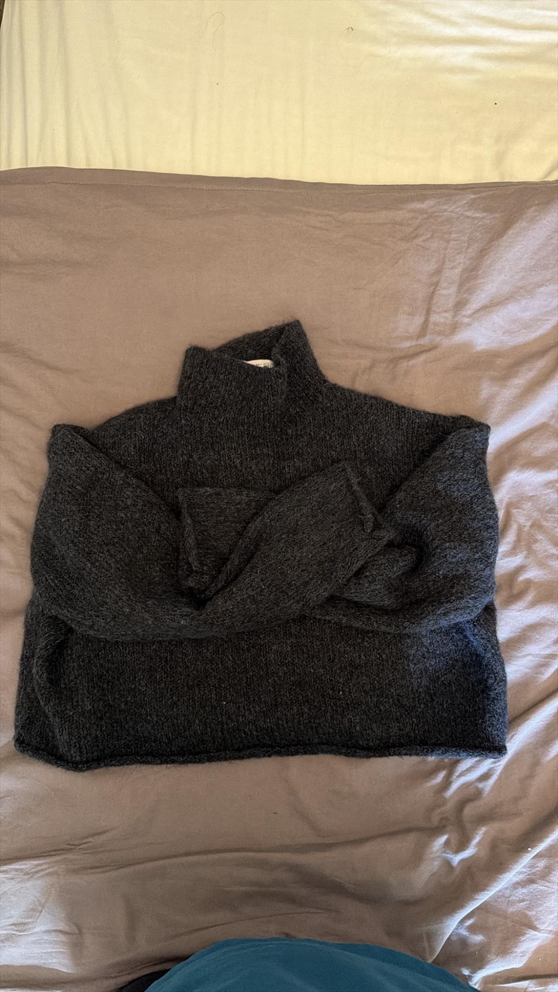 KNIT CROPPED COZY SWEATER - Image 2