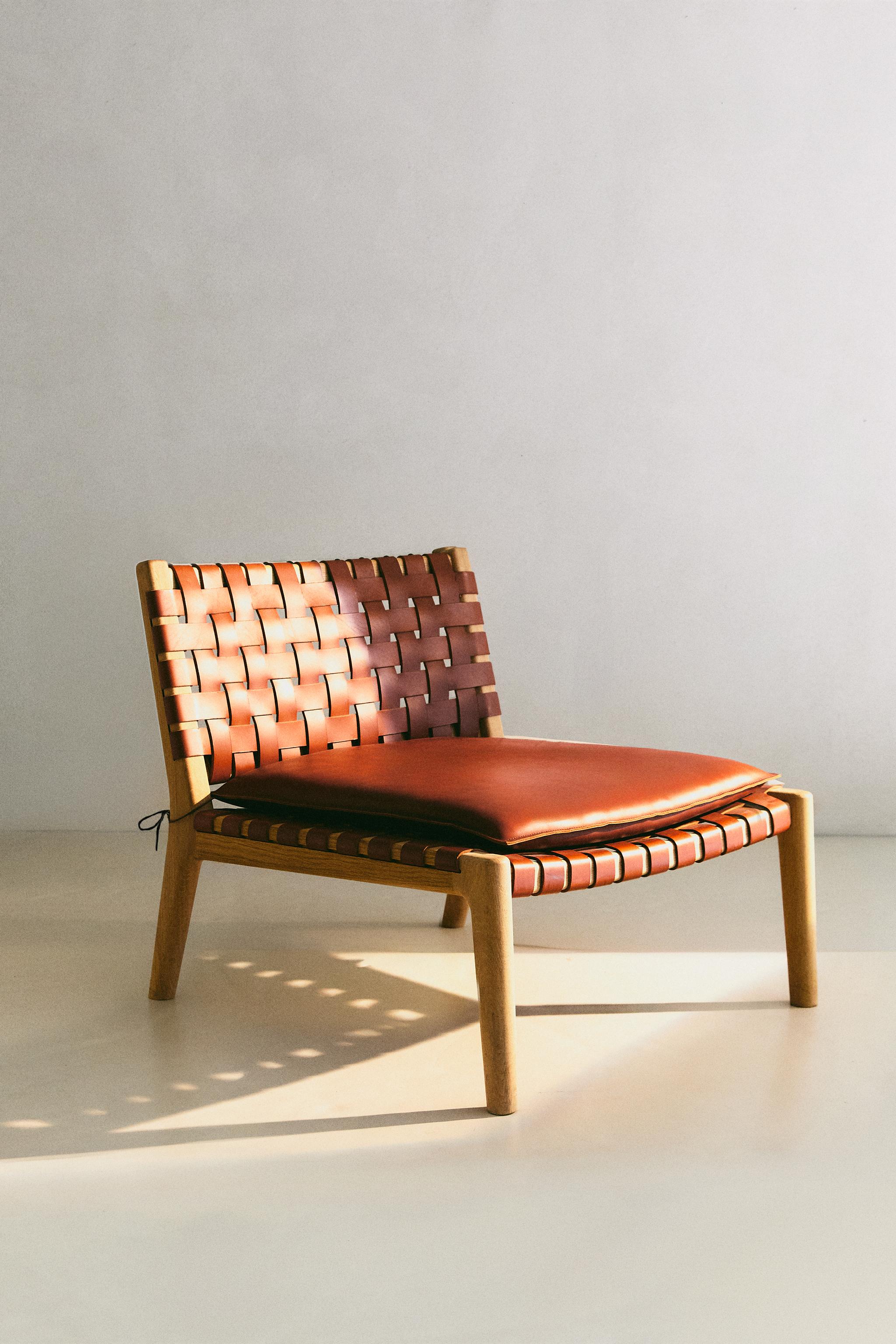 LOUNGE CHAIR 01 - Light beige | ZARA United States