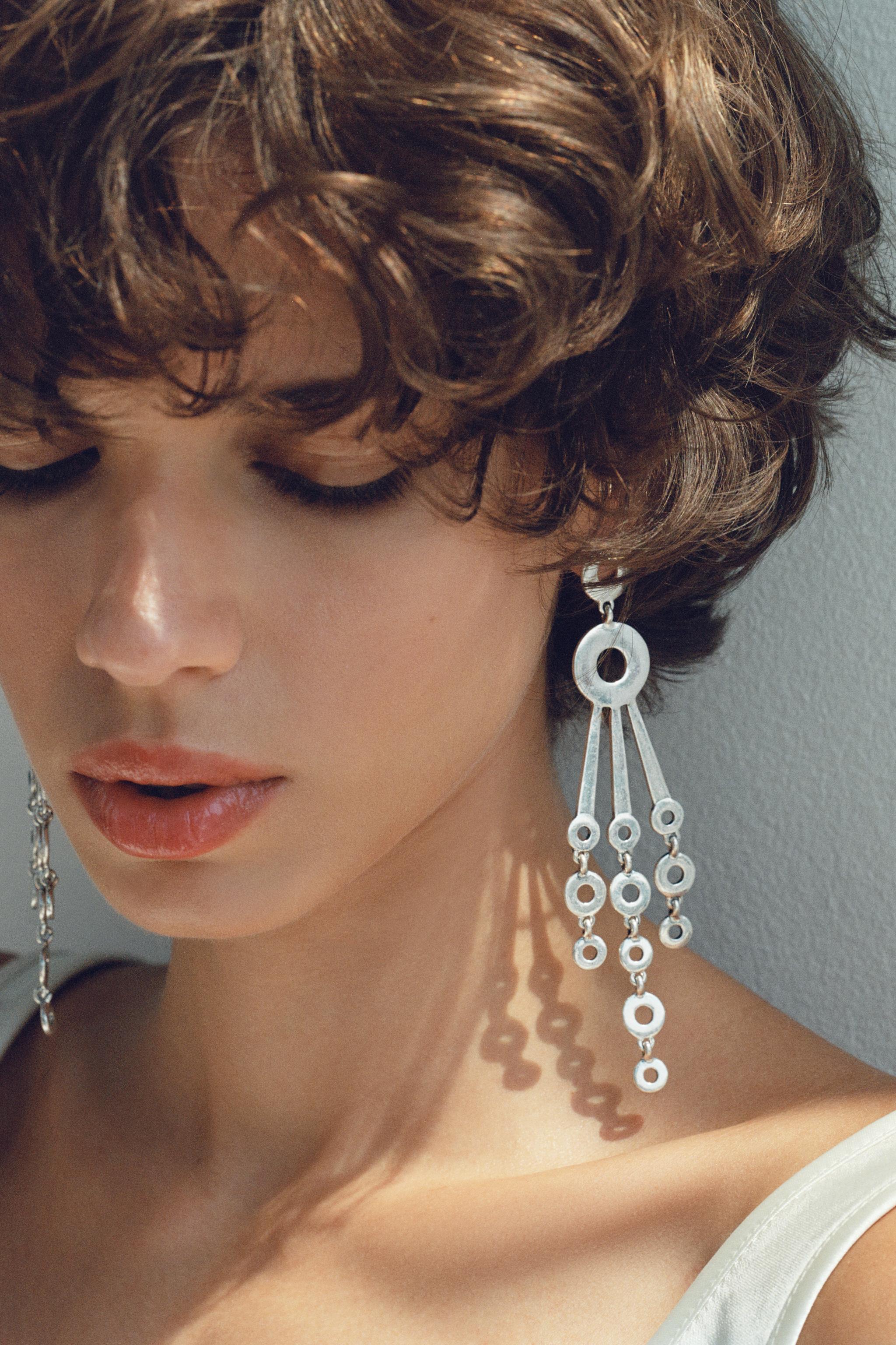METAL CIRCLE EARRINGS
