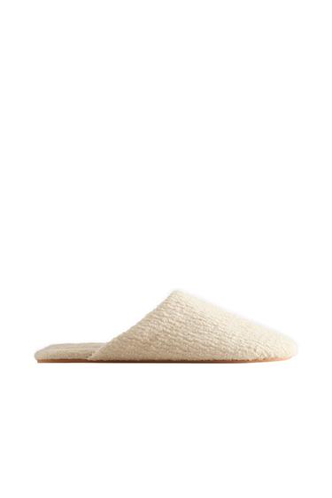 HJEMMESKO I ULD - Beige fra Zara