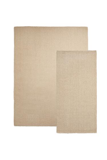 ΜΑΛΛΙΝΟ ΧΑΛΙ ΜΕ ΚΥΜΑΤΙΣΤΕΣ ΓΡΑΜΜΕΣ - Χρώμα της άμμου του Zara