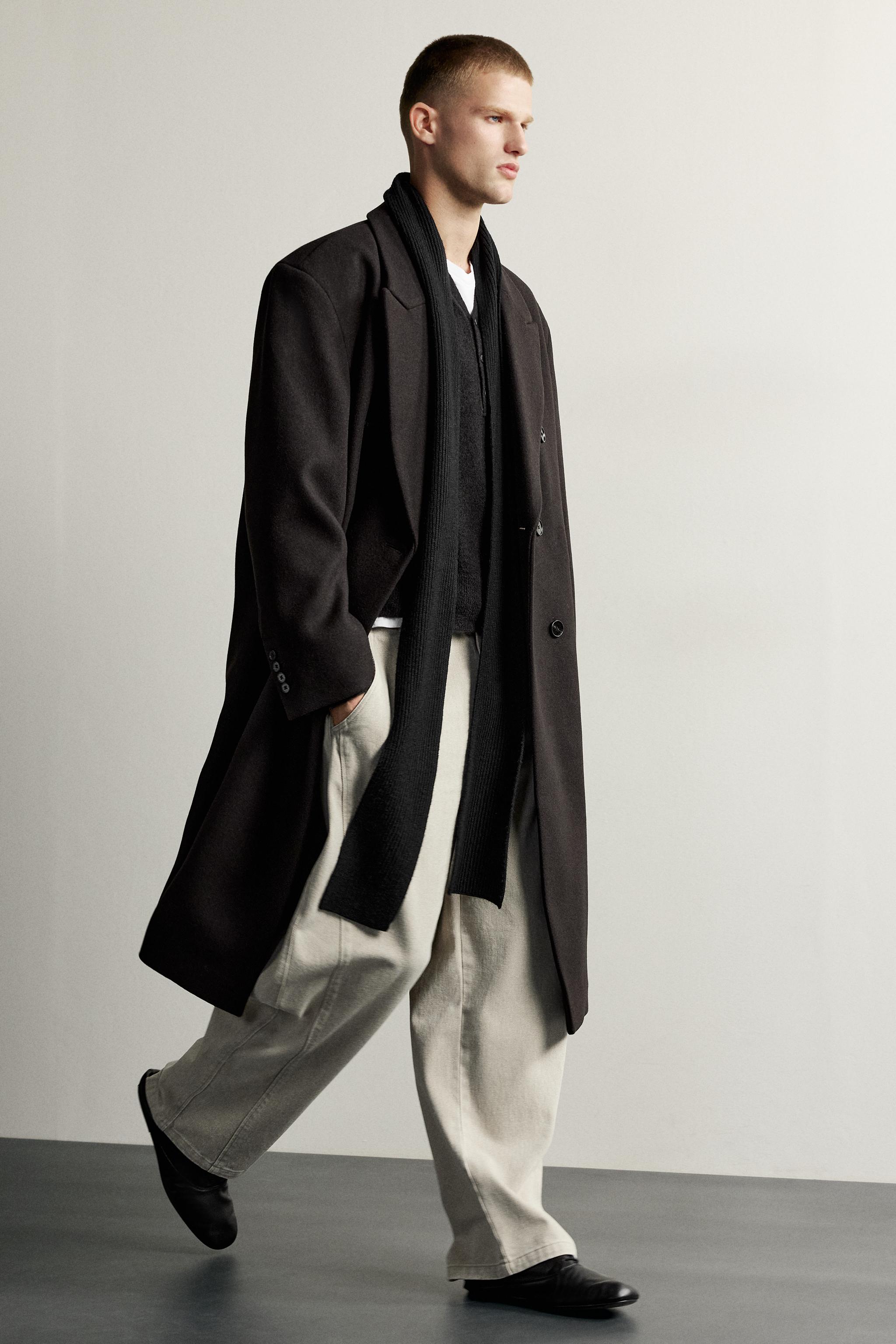 DOUBLE-BREASTED WOOL BLEND COAT