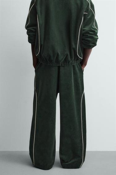 PANTALON EN VELOURS AVEC LISERÉS - Vert de Zara - Image 2