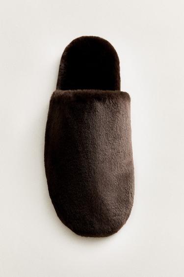 FAUX FUR MULE SLIPPERS — Brown 1