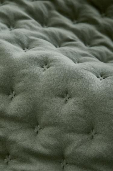 PREŠÍVANÁ PRIKRÝVKA S BODKAMI - Zelená / Modrá zn. Zara