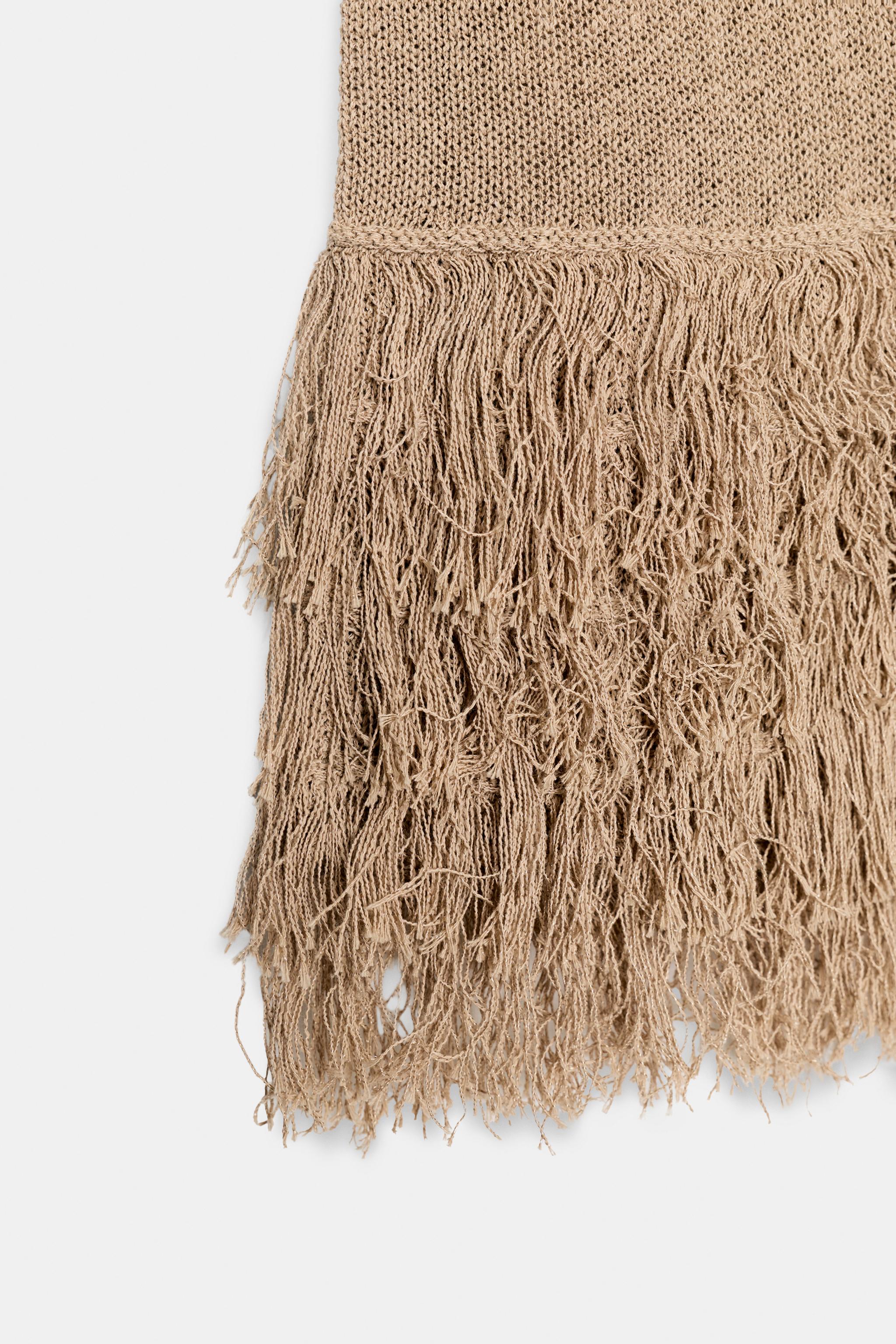 FRINGED KNIT TOP